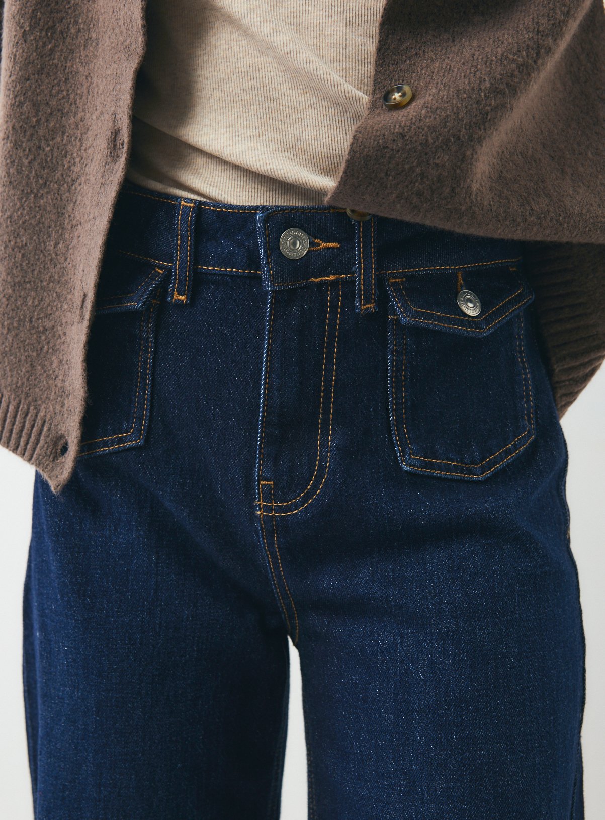 Patch Pocket Relaxed Flare Jeans 14S - Image 3 thumbnail